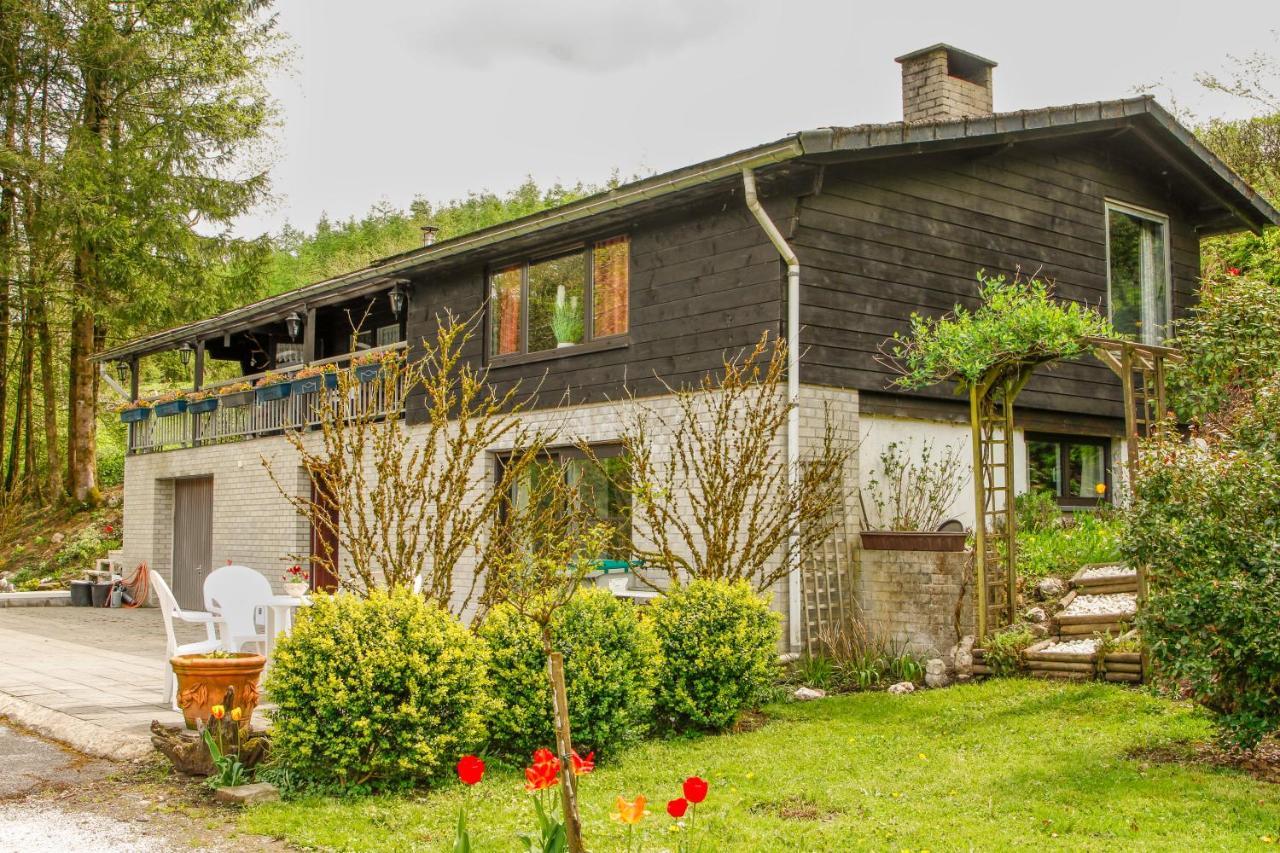 Le Vieux Pres Villa Bertrix Exterior photo